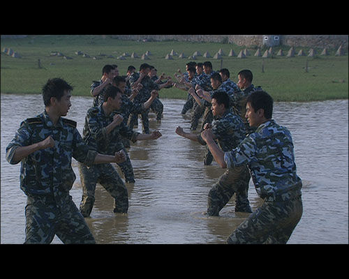 《国防生》散发纯朴自然风 展新一代国防生风貌