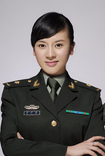 徐以若出演《美丽谎言》 剧中化身正义追逐者