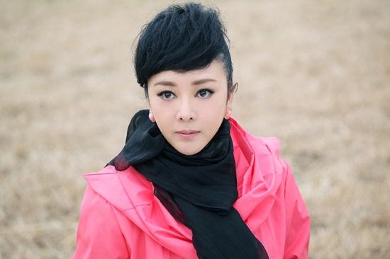 演员梁丽