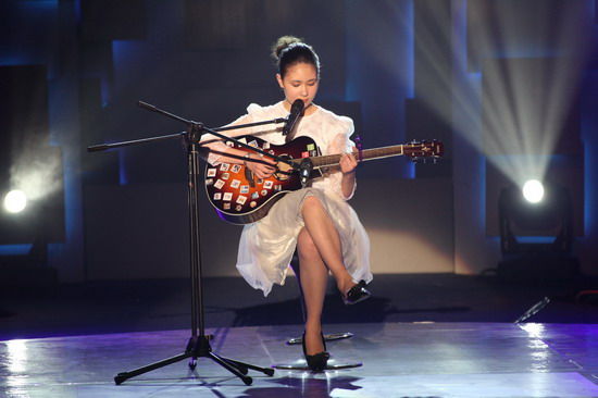 辽视《天才童声》董浩落泪 沈丹萍女儿献唱