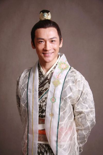 新浪娱乐讯 近期由秦岚,刘恺威,叶项明,tae,康华等主演的大型古装剧