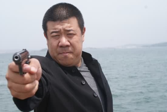 《是爷们向前走》秦卫东演绎忍辱负重农民