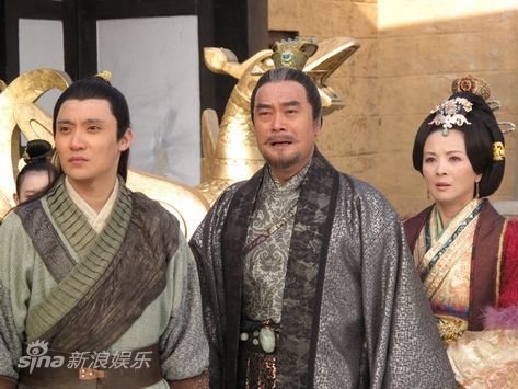 出演的大型英雄传奇电视剧《隋唐演义》正在横店紧张拍摄中,青年演员