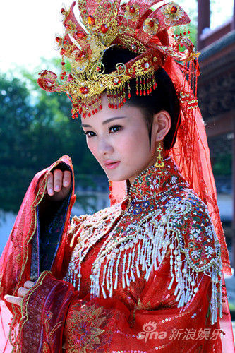 新浪娱乐 代战公主与薛平贵,王宝钏大团圆 馨子演绎善良代战公主 馨子