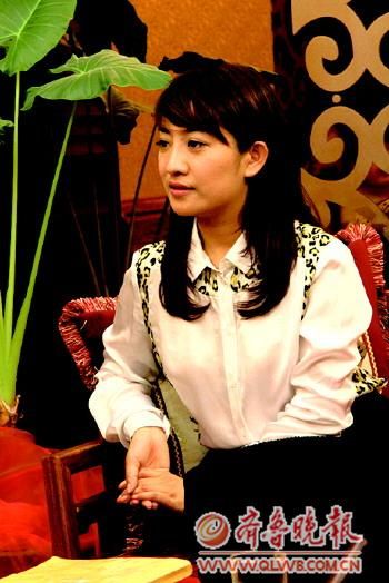 孙苗苗首当导演执导《漂亮主妇》