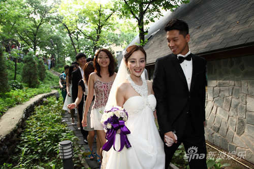 《金太狼》小夫妻的幸福婚礼