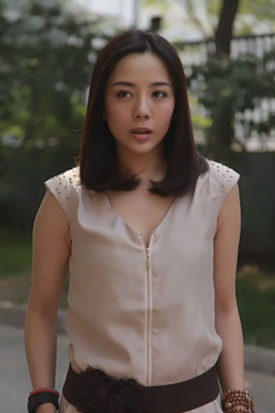 杨梓嫣出演《谎言背后》称是新体验