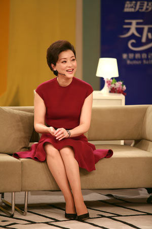 《天下女人》杨澜现场遭盘问恋爱次数