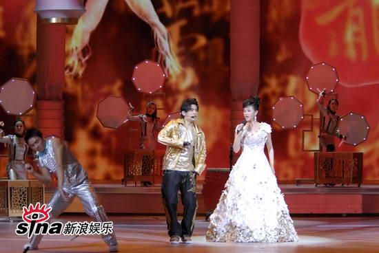 09年央视春晚,周杰伦宋祖英同台演唱