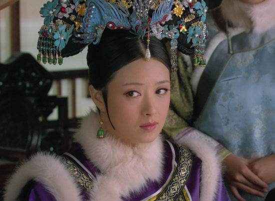 蒋欣在电视剧《甄嬛传》中饰演的华妃翻白眼表情走红