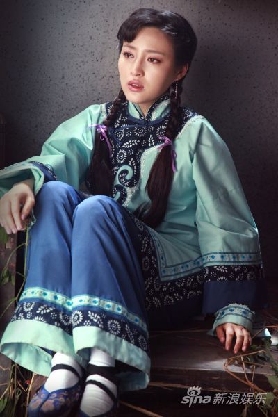 演员万思维,甘婷婷[微博],李彩桦[微博]等联袂演绎的电视剧《错嫁》2