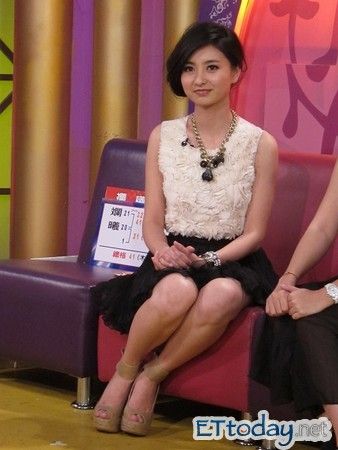 "惠贵人"斓曦为戏磨虎牙 自认爱才子