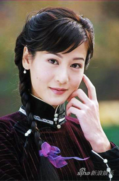 由赵薇[微博]饰演的2005版《京华烟云》当年播放时收视率火爆,剧情虽