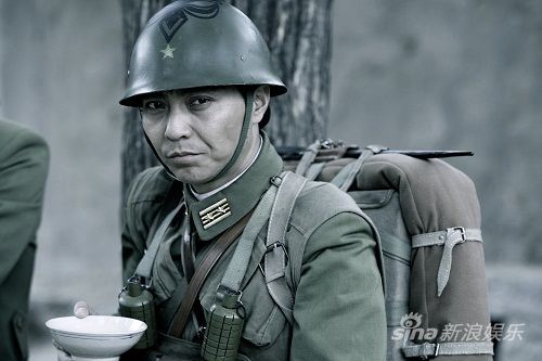 纪永清饰演日本特战队军官严丸给观众留下深刻映象,在剧中
