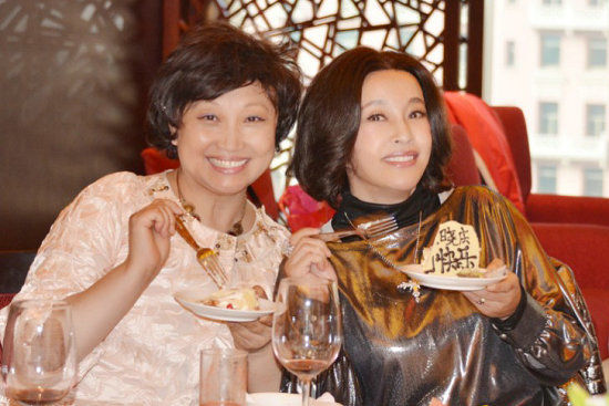 徐松子刘晓庆闺蜜庆生