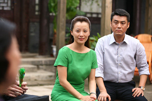 电视前沿 > 正文   新浪娱乐讯 由萧峰导演执导,方青卓,徐路,朱宏嘉等