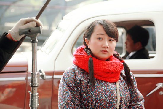 臧洪娜加盟《千金女贼》 喜庆造型首曝光