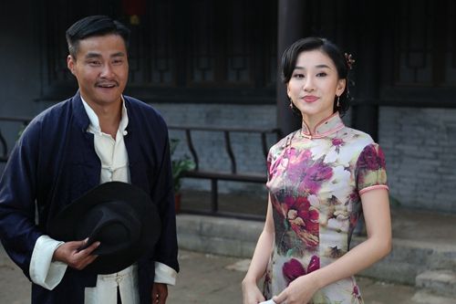 刺刀英雄朱子岩演绎压寨夫人获赞