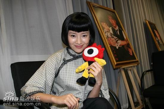 还君明珠》剧组6月13日来到上海电视节展台