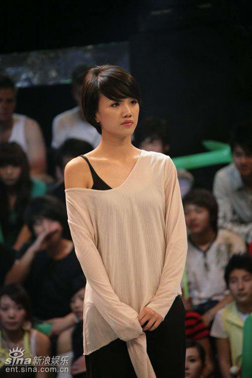 图文:我型我秀百强争位战-常小婧等待结果