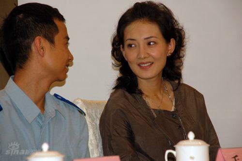 图文：《炊事班的故事》见面会--毛孩牛莉交谈