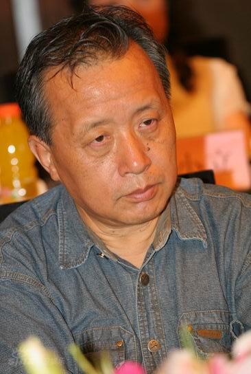 图文:电视剧《狼毒花》研讨会--李春武