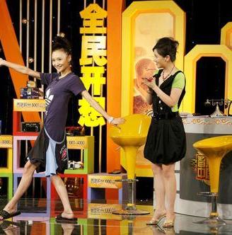 “岩”女郎牛萌萌《智慧中国》“耍泼”(组图)