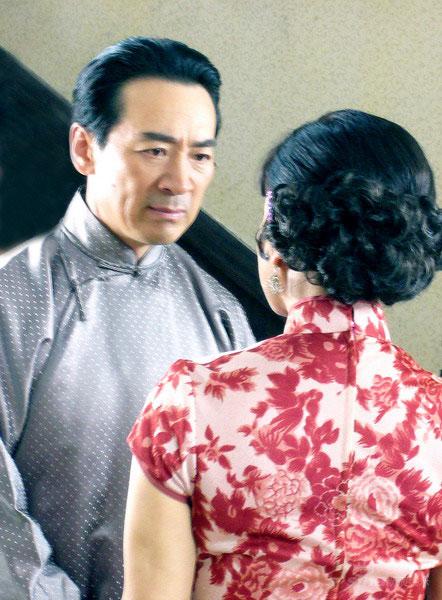 寇振海《野玫瑰》杀青与刘晓庆同台飚戏(组图)