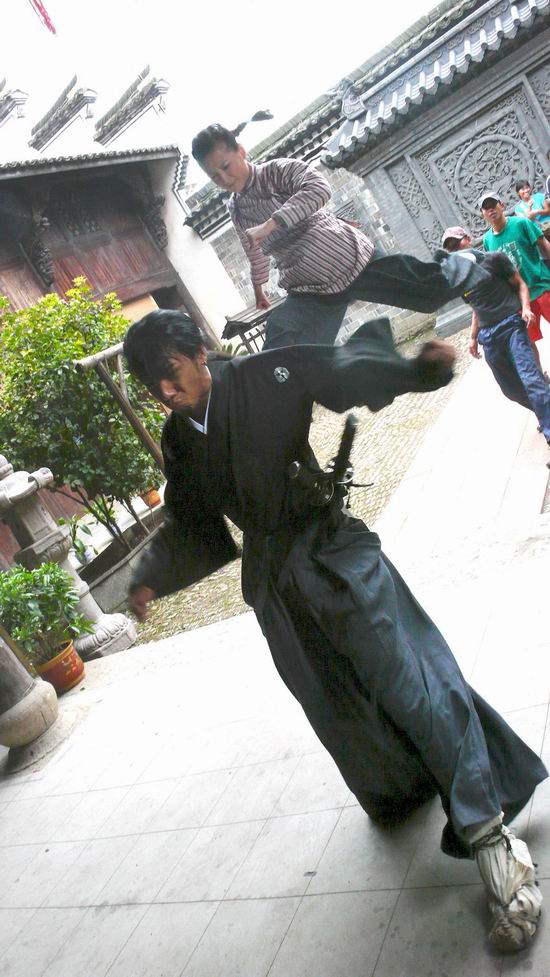 《精武陈真》董洁变巾帼女侠打戏亲上阵(组图)