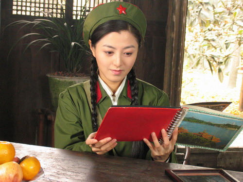 孙海英李奕彤再续前缘 荧屏演绎父女情深(组图