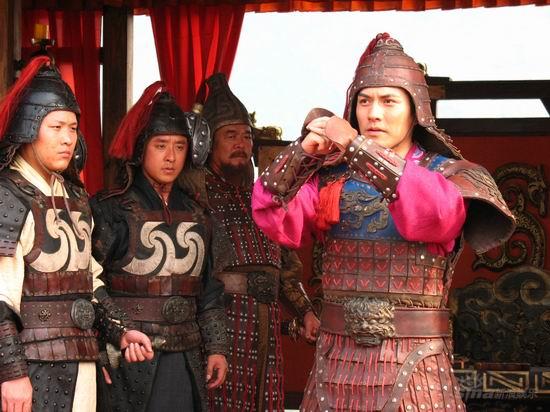 《开漳圣王》主演沉浸戏中 挑战自己演技(组图