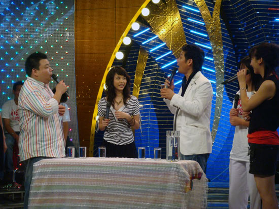 杨若兮《超级大赢家》扮婉君感动众人(组图)