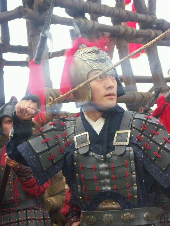 严宽《开漳圣王》能文亦武斗师弟展风采(组图)
