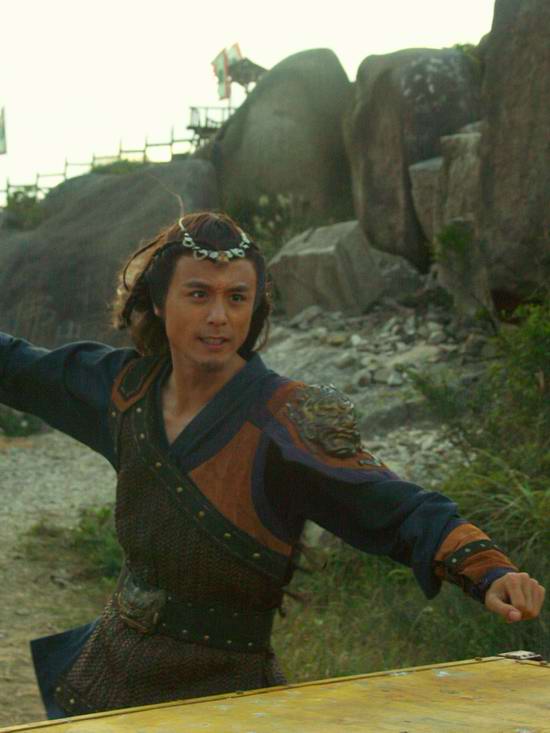 严宽《开漳圣王》能文亦武斗师弟展风采(组图)