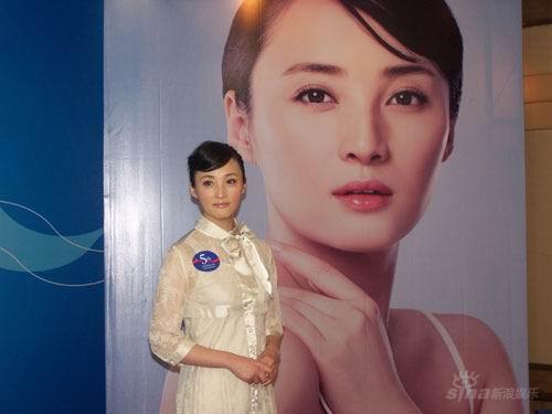 蒋勤勤最想当好妈妈暂不和陈建斌合作(组图)