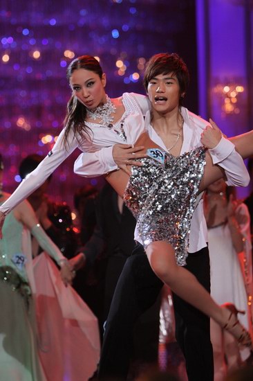 郑希怡舞动“二奶”心情