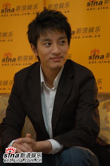 图文：《红拂女》主演做客新浪--贾乃亮