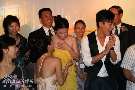 图文：《岁月风云》电视节宣传--林峰笑容灿烂