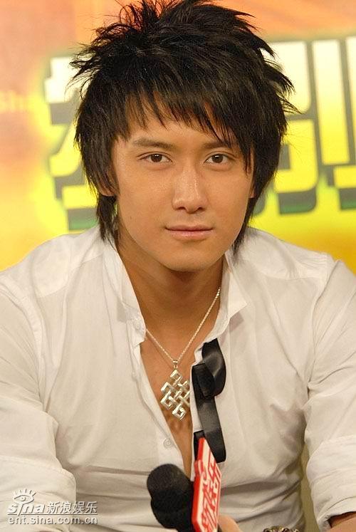 图文：《青蛙王子》主演做客--好男儿巫迪文