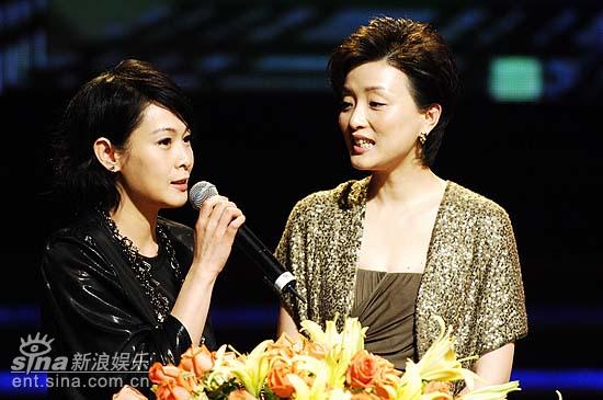 图文：孙红雷刘若英称帝封后--笑言还没嫁出去
