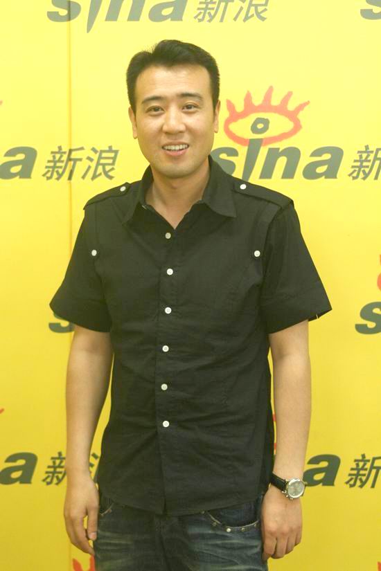 图文：许晴于和伟聊《局中局》--于和伟新浪留影