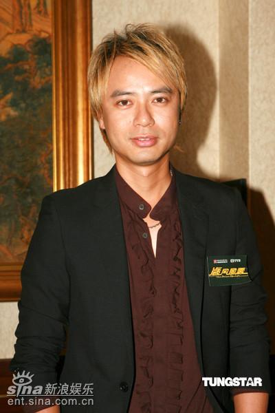图文:《岁月风云》将播--主题曲演唱者李克勤
