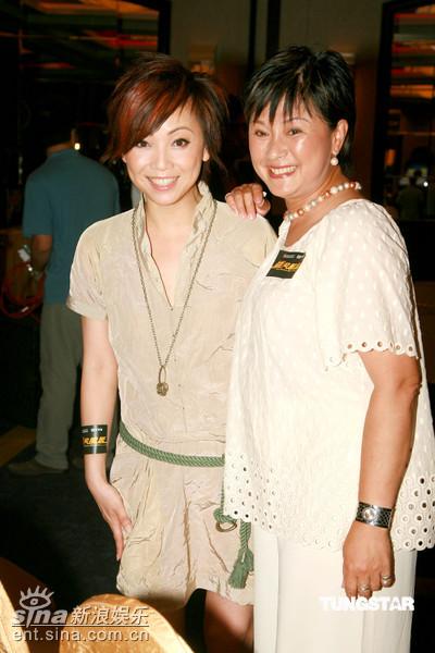 图文：《岁月风云》将播--邓萃雯和叶咏诗
