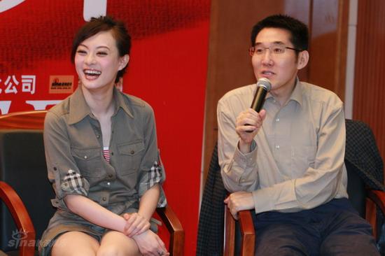 图文：海岩《舞者》发布会--孙俪开心大笑