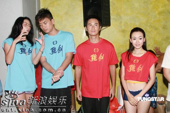 图文：无线新剧《强剑》宣传-黄宗泽廖碧儿私语