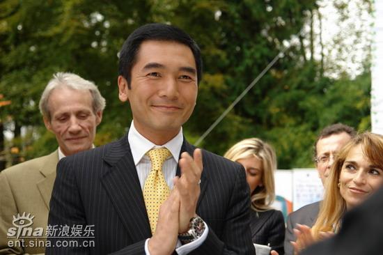 新旧《一帘幽梦》--方中信PK刘德凯(组图)