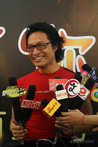 图文：《为你燃烧》见面会--马景涛接受全程采访