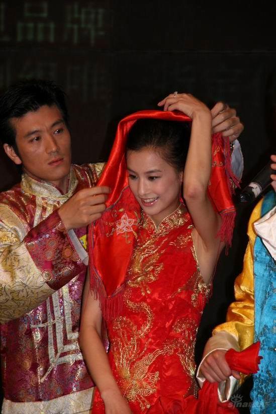 图文：《丁家有女》开机--杨子黄圣依秀默契