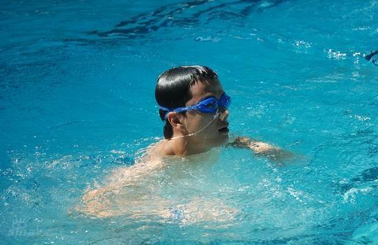 周日直播真男孩11进10 林依轮担任评委【图】