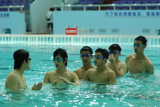 周日直播真男孩11进10 林依轮担任评委【图】